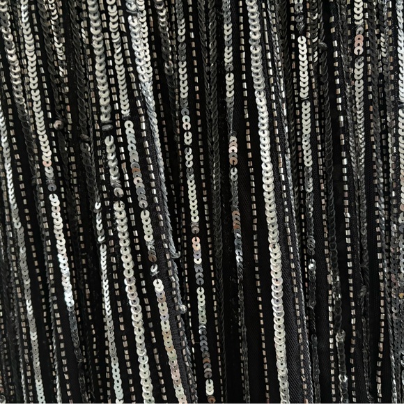 MacDuggal Sequined Evening Gown - Size 6 - Picture 5 of 8